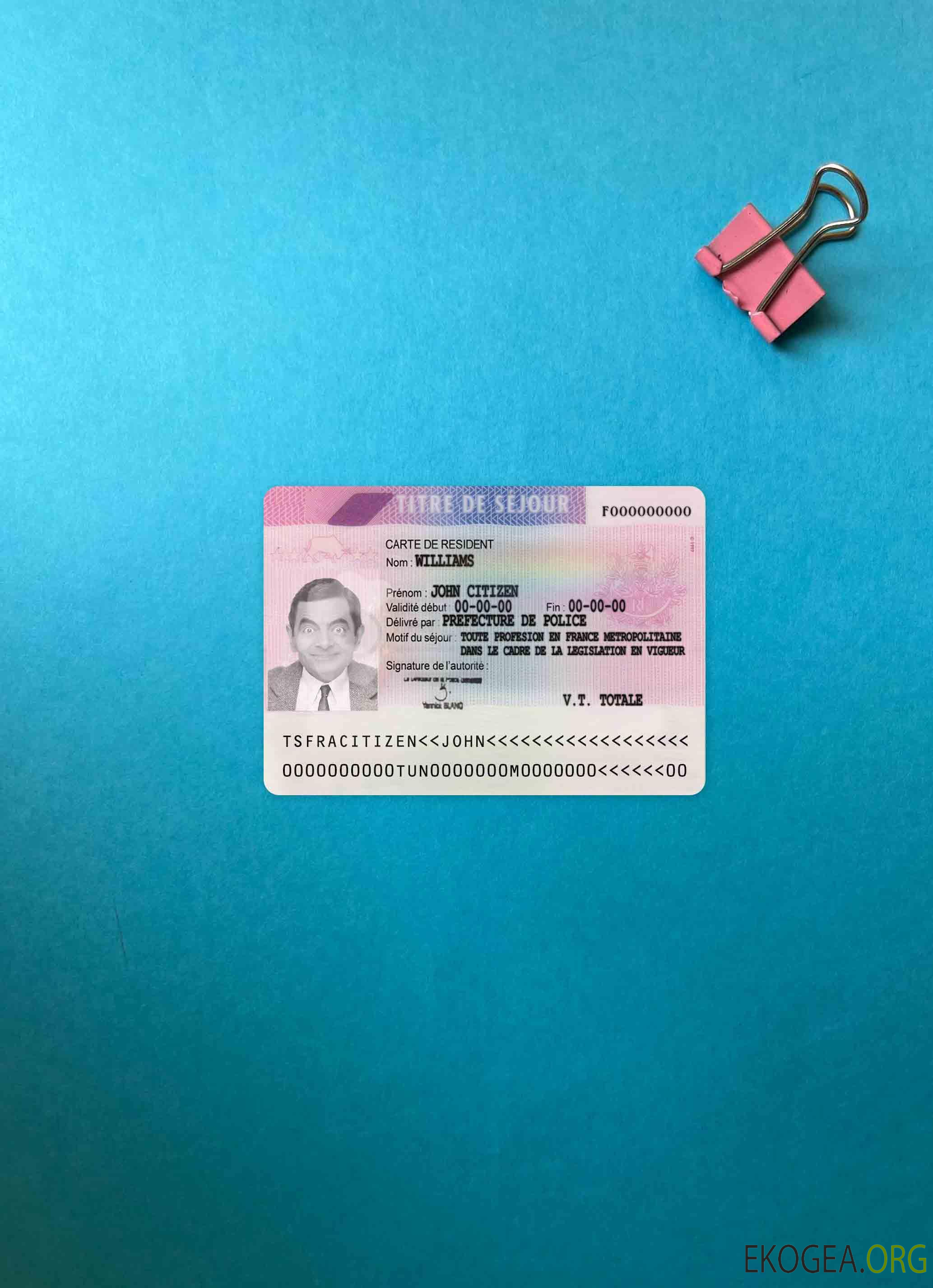 Titre de séjour France version 3 photolook DEVANT